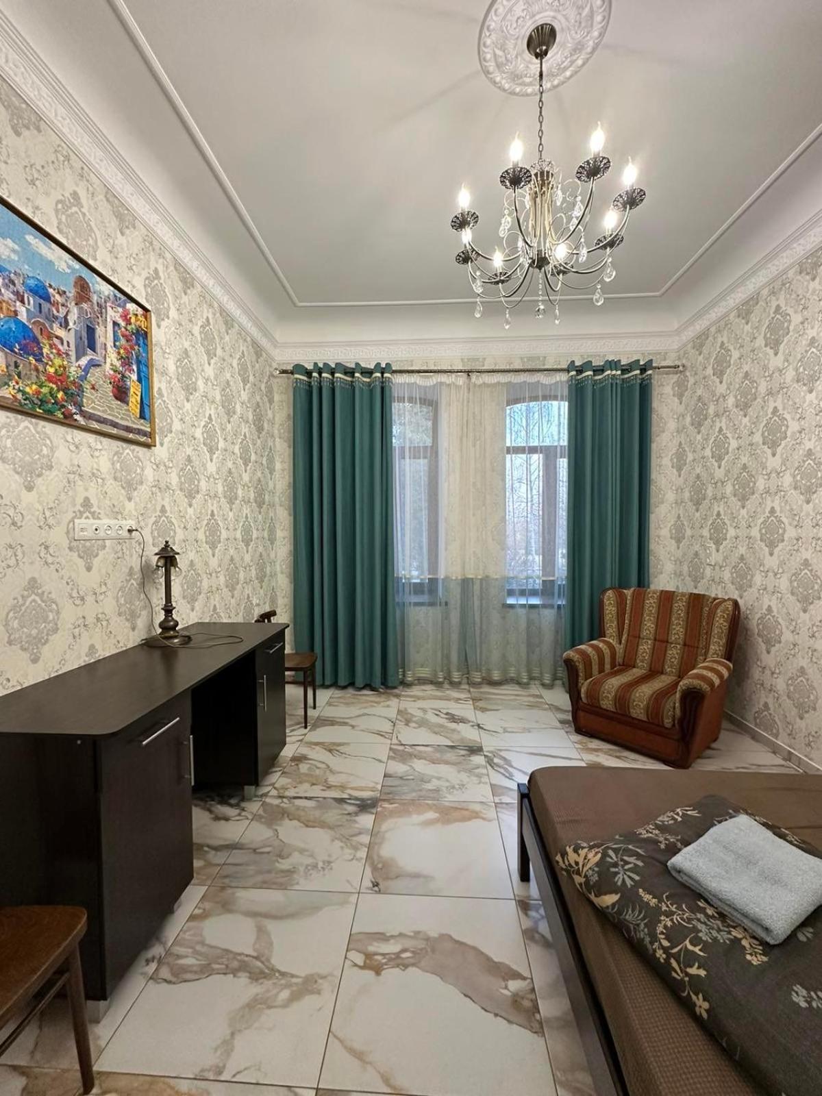 Апартаменти В Парку Uman Bagian luar foto